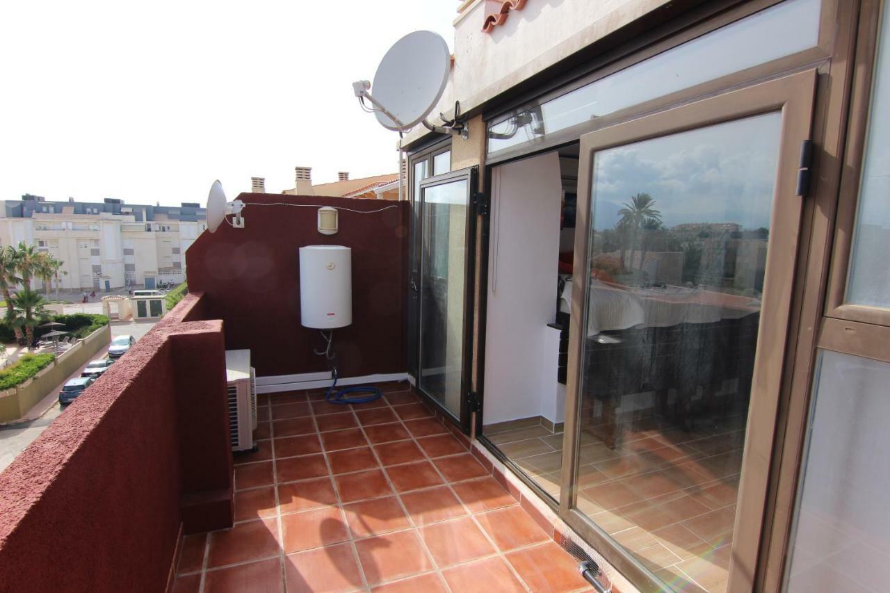 Apartamento Ático Duplex en 1a línea de mar Dénia Exterior foto